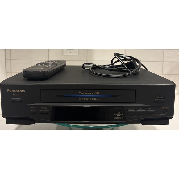 Panasonic VCR VHS Player Blue Line Omnivision PV-4561 W/ Remote TESTED Working - Picture 1 of 7